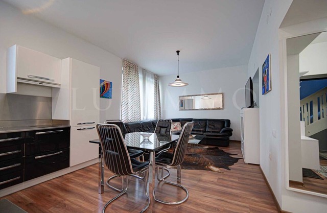 Lux 2-bedroom apartment in brilliant Sofia center with WiFi