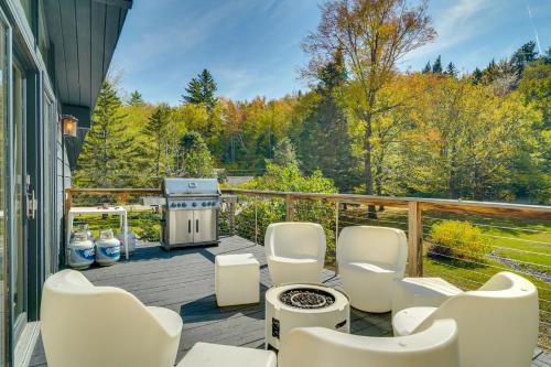 Luxe 5,000 Sq Ft Retreat 5 Mi to Stratton Resort