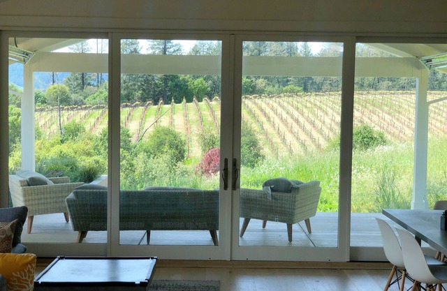 Luxe Guest Suite in Dry Creek 5 Mins From Town!