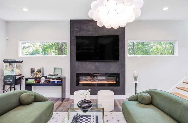 Luxe Home 4 Mins to Duke, DPAC, Downtown Durham | King Beds, Pool, Fire Pit, BBQ, Pet OK