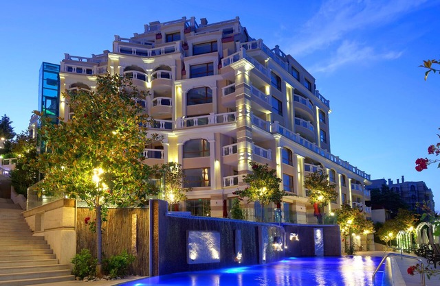 Luxurious and panoramic apartment at the beach in Lamer complex