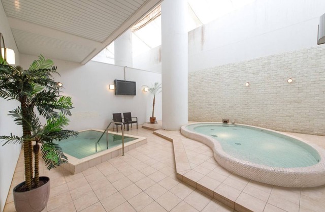 Luxurious and spacious space, spacious space on high floor 203