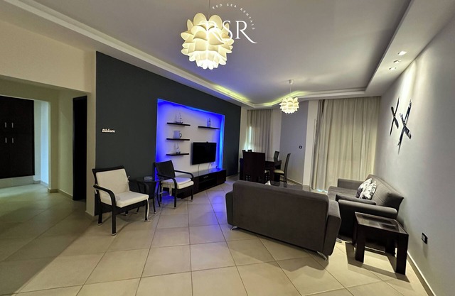 Luxurious apartment with a stunning sea view
