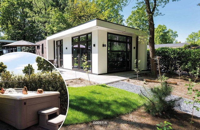 Luxurious chalet with a spa near the Veluwe