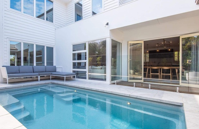 Luxurious Coastal Magnificence Solar Heated Pool