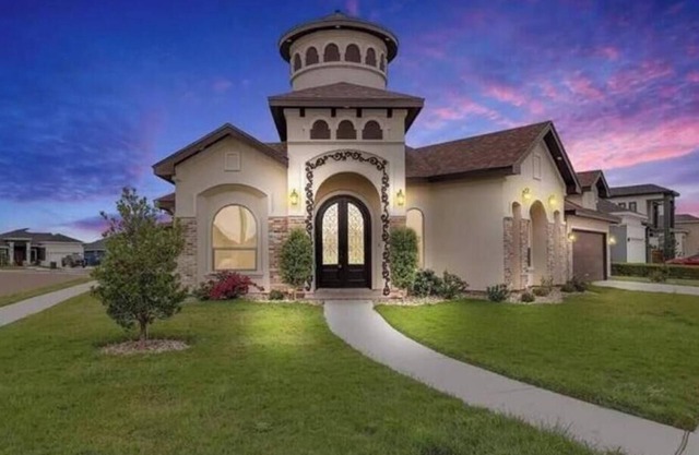 Luxurious Gated 3BR, Relax No Chore Dog friendly rental