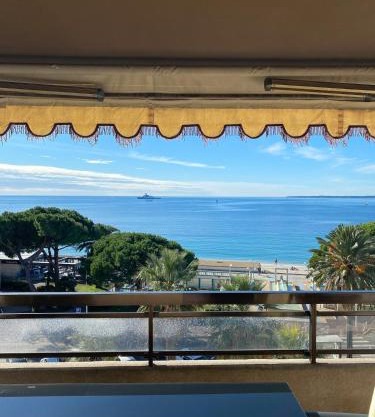 Luxurious large 2 rooms with panoramic sea view, AC