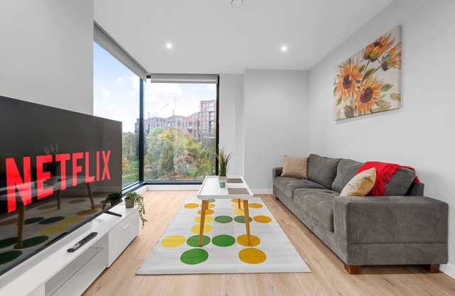Luxurious Modern Apartment: Manchester