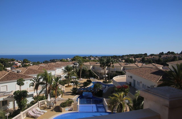 Luxurious penthouse flat with sea view in a superb complex