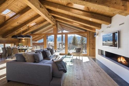 Luxurious Penthouse with Spa - Chalet Valentine B411