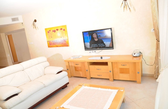 Luxurious spacious stunning sea views