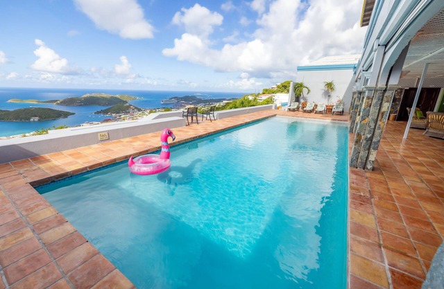 Luxurious Villa-Gated Community-Harbor Views-Pool