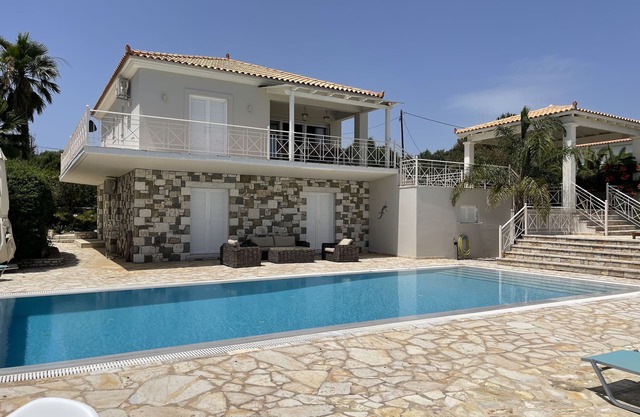 Luxurious Villa in Peloponnese