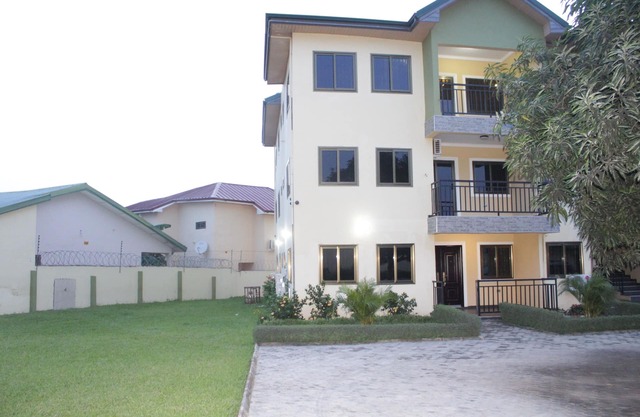 Luxury 2 and 3 Bedroom apartments in a quiet residential Suburb of Accra.