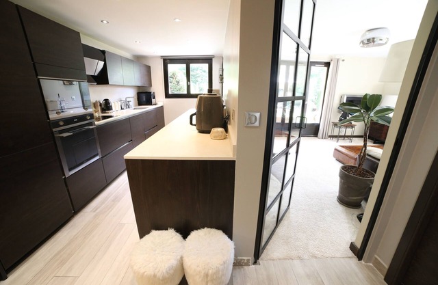 Luxury 2 bedroom appt in Les Praz, Chamonix 200m from Ski Lift