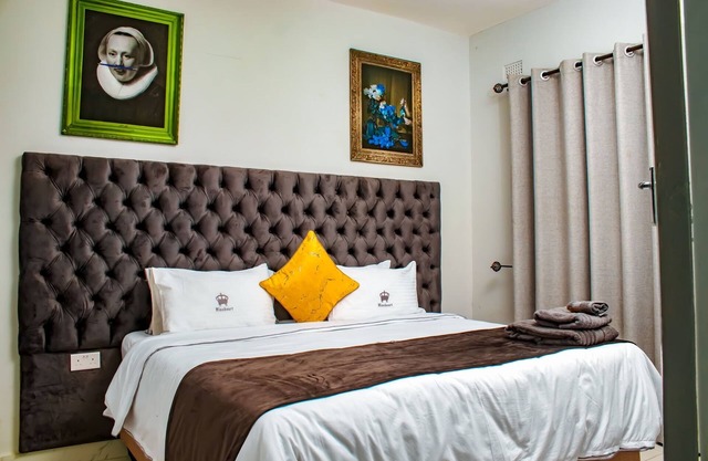 Luxury 2 Bed Self Catering Apartment in Masvingo