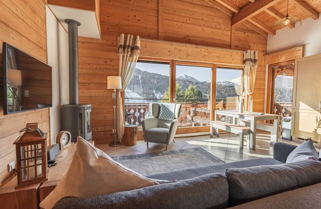 Luxury 2 bed ski Chalet in Morzine with "STUNNING" mountain views.