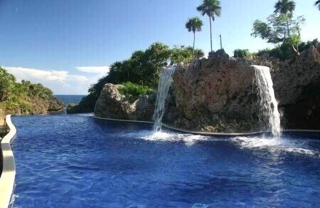 Luxury 2 Bedroom, 2.5 Bath Dream Rental In West Bay