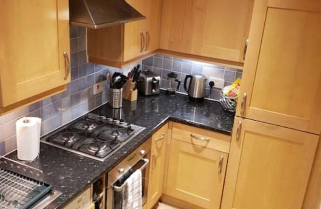 Luxury 2bed/2bath London Flat on the Thames.