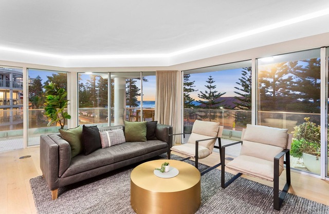 Luxury 3 Bedroom Apartment Steps from World Famous Manly Beach