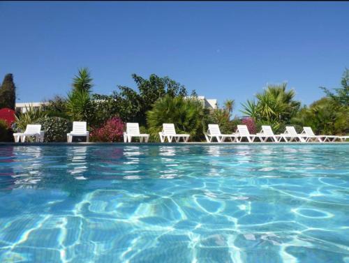 Luxury 3 pièce Garden Apartment in Cannes Marina