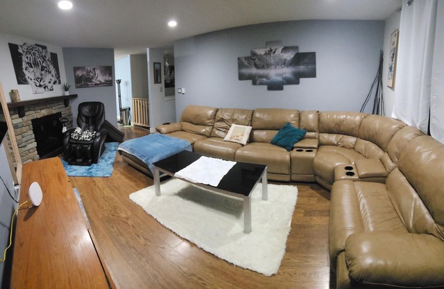 luxury 4bedroom, 2bathroom, 2000sqft, Westwood Lake, 5mins to downtown Nanaimo.