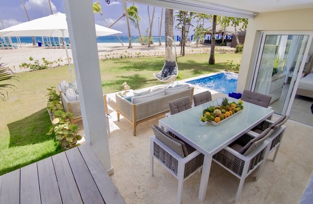 Luxury 4BR Beachfront Double Condo w/Private Patio and Plunge Pool