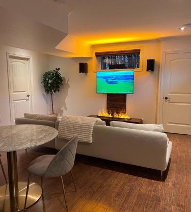 Luxury and cozy 1BR Retreat