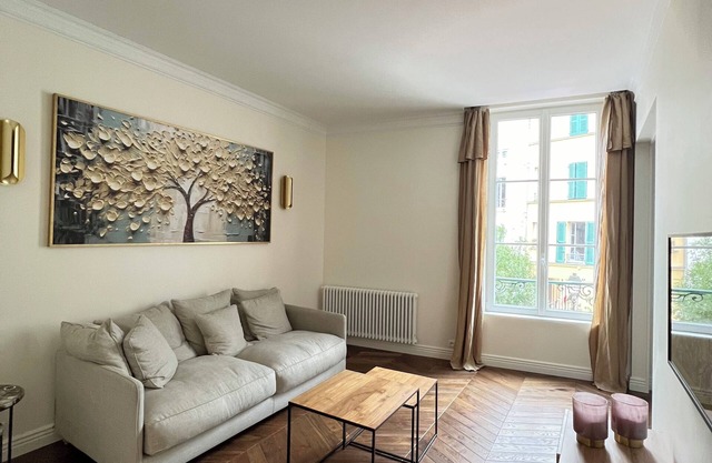 Luxury apartment in the center of town