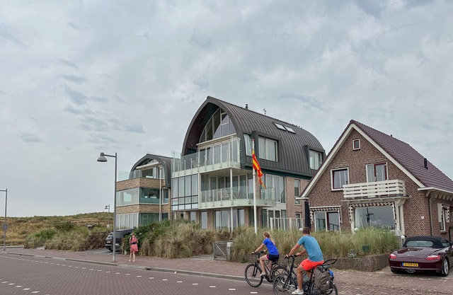 Luxury apartment with sea view