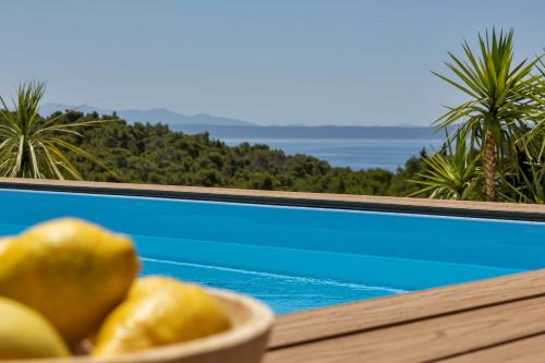 Luxury Apartment Nugal- heated pool