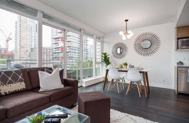 Luxury Apartment Yaletown Downtown Vancouver