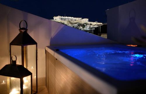 Luxury Athens Apartment 2 Bedrooms Apartment Mavis Spacious Terrace With Hot Tub And Stunning City Views Athinaidos