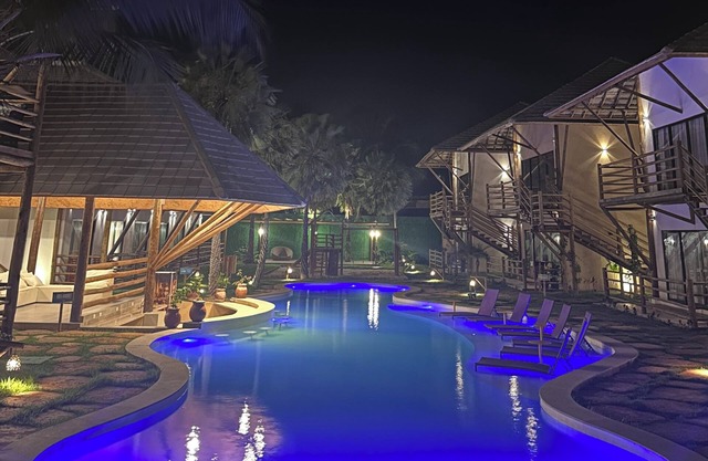 Luxury Boho style apartment 5min walk to the beach dive in your next adventure!n
