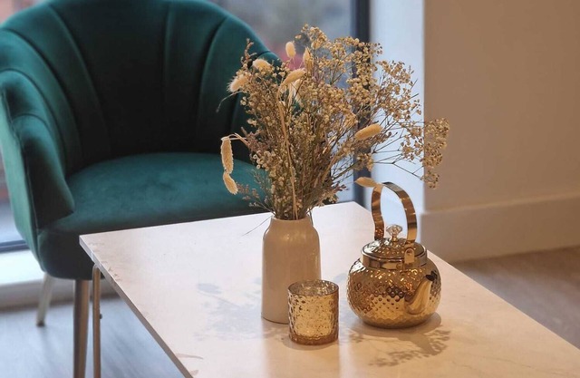 Luxury City Centre 2 Bedroom Apartment! Family friendly w/Netflix & board games