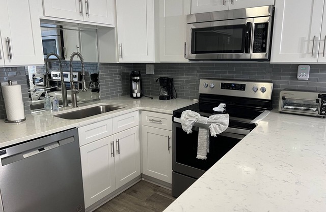 Luxury condo overlooking the gulf and,pool. Completely renovated #A339