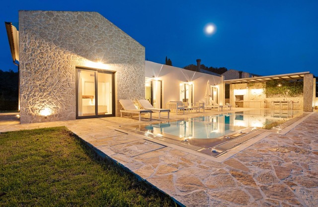 Luxury Corfu Villa: Lithari Tria, Private Pool, Sleeps 4-5