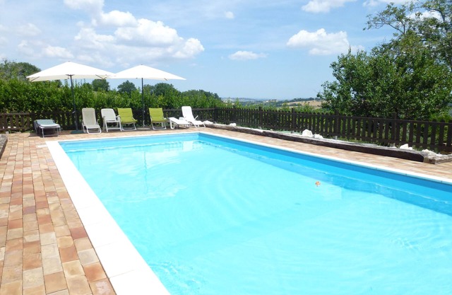 Luxury Country Accommodation With Warm Italian Welcome. A Haven Of Peace.