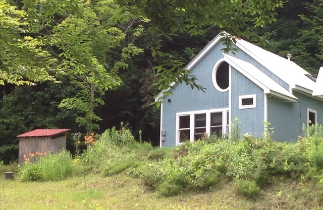 Luxury Glamping Cabin. Close to hiking and 15 minutes from Ski Area