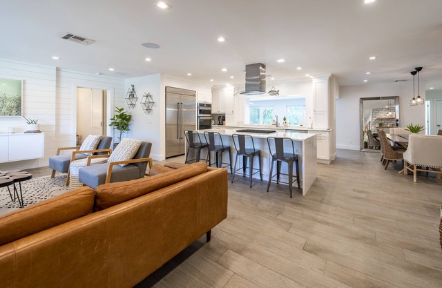 Luxury Harbour Inlet Villa - spend the winter in sunny Florida!