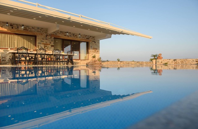 LUXURY HIDEAWAY IN SOUTH CRETE WITH POOL & PRIVACY