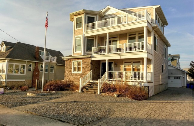 Luxury home 2 off ocean ~ plus separate apartment, central air, deck views