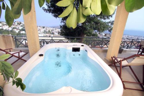 Luxury Home with Jacuzzi and Spectacular Sea Views for 8 Guests
