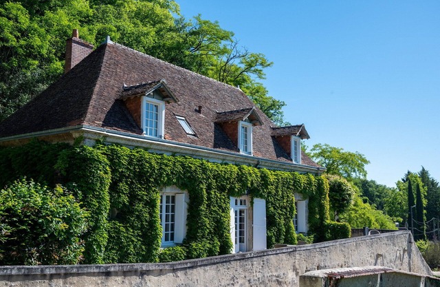 Luxury House on the Chateau des Ormeaux's park.