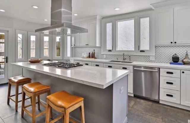 Luxury house- Safe,location-heart of SF-Pelaton and Yard
