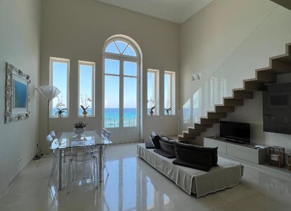 Luxury Loft on the Sea