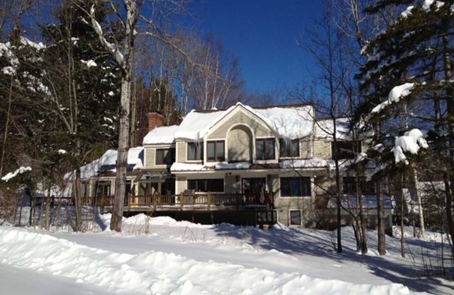 Luxury Oasis w/Serene Views! Close to Ski Slopes w/Shuttle. Gameroom. Golf. WiFi