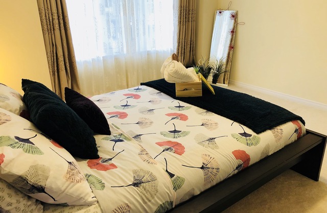 Luxury Room Private Bath :Close to Niagara Falls!