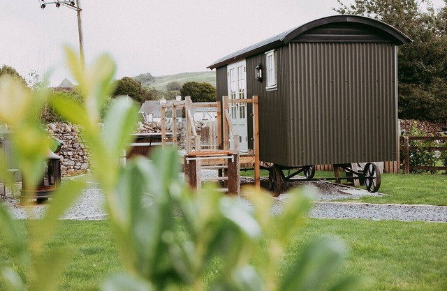 Luxury Shepherds Hut