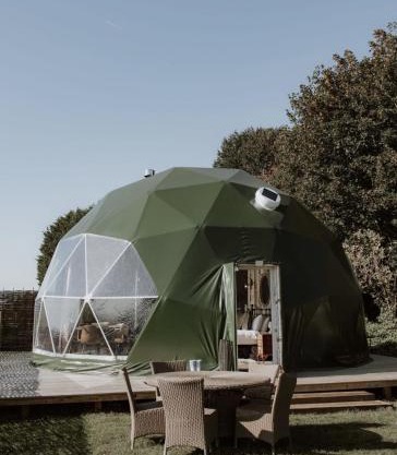 Luxury Star Gazing Dome 3 NEPTUNE with Cozy log burner